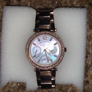 MK watch